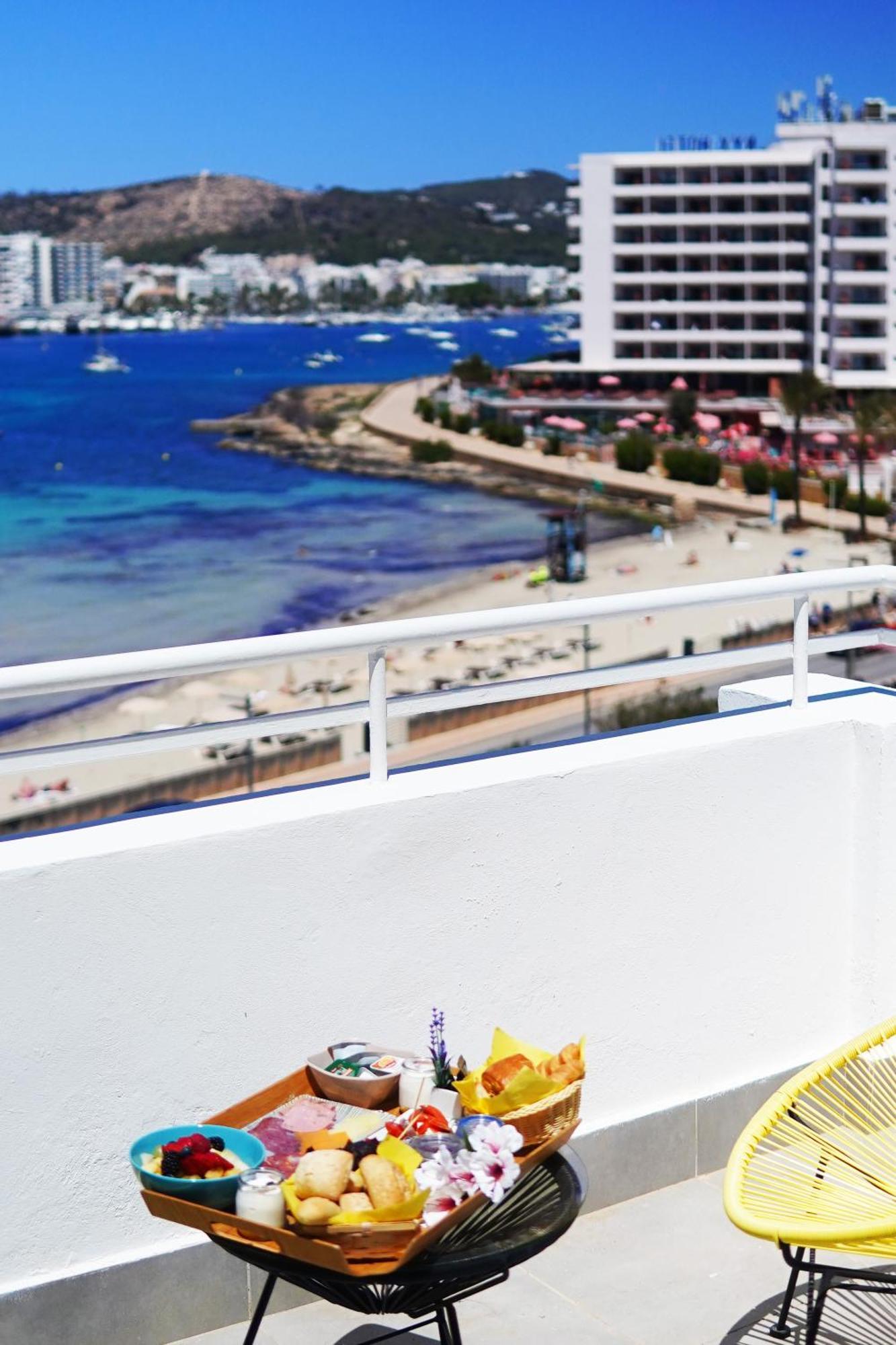 Typic Marina Playa - Adults Only Aparthotel San Antonio  Exteriör bild