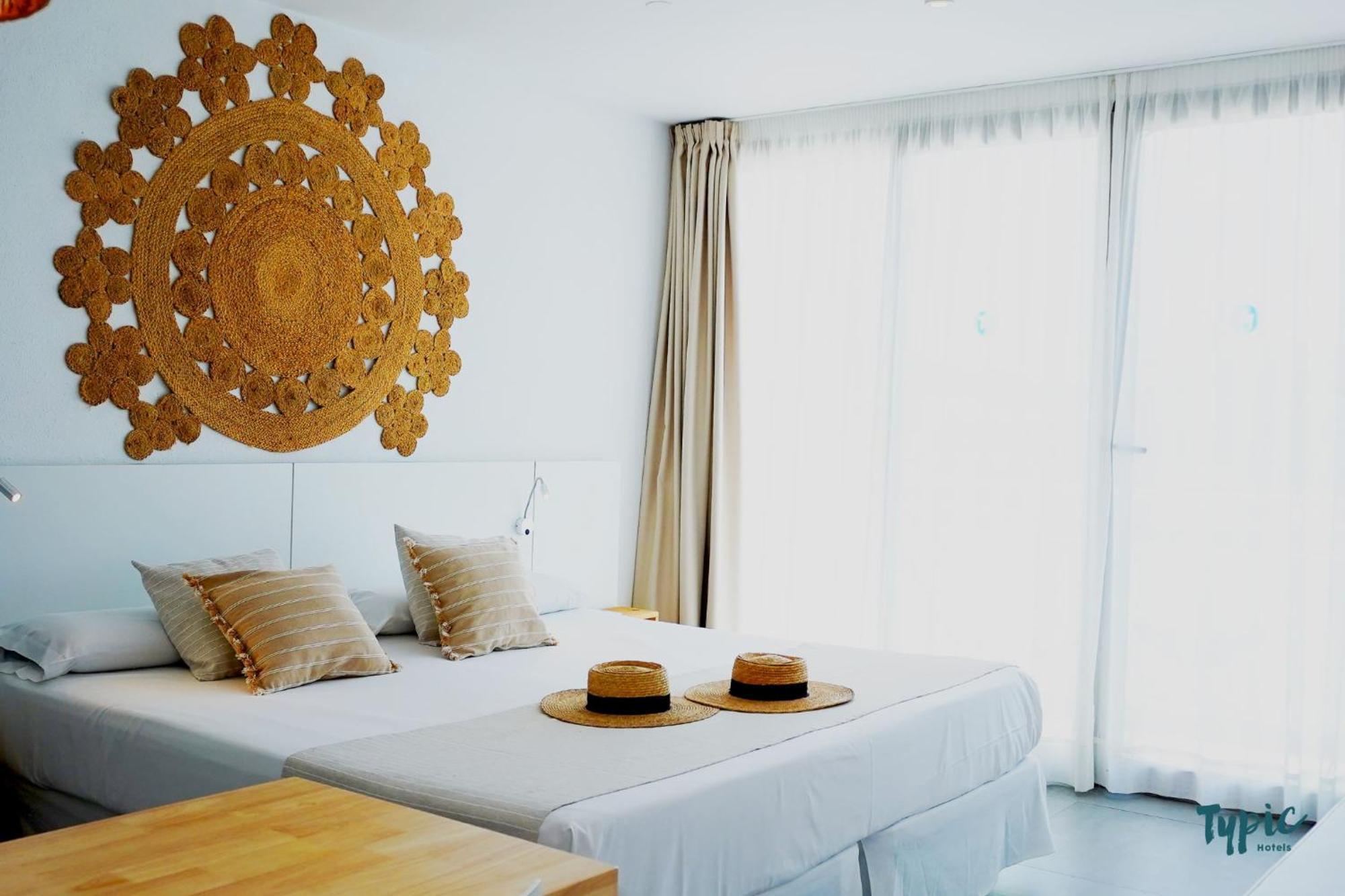 Typic Marina Playa - Adults Only Aparthotel San Antonio  Exteriör bild