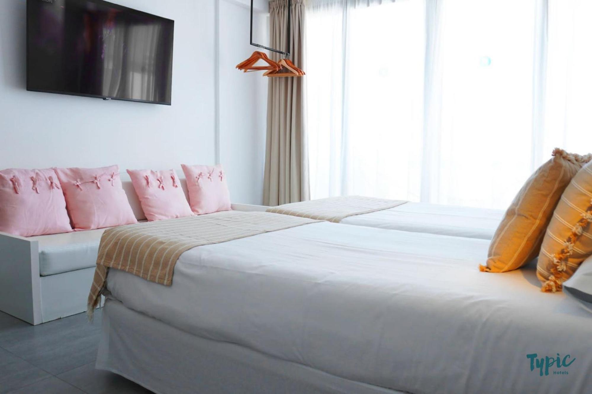 Typic Marina Playa - Adults Only Aparthotel San Antonio  Exteriör bild