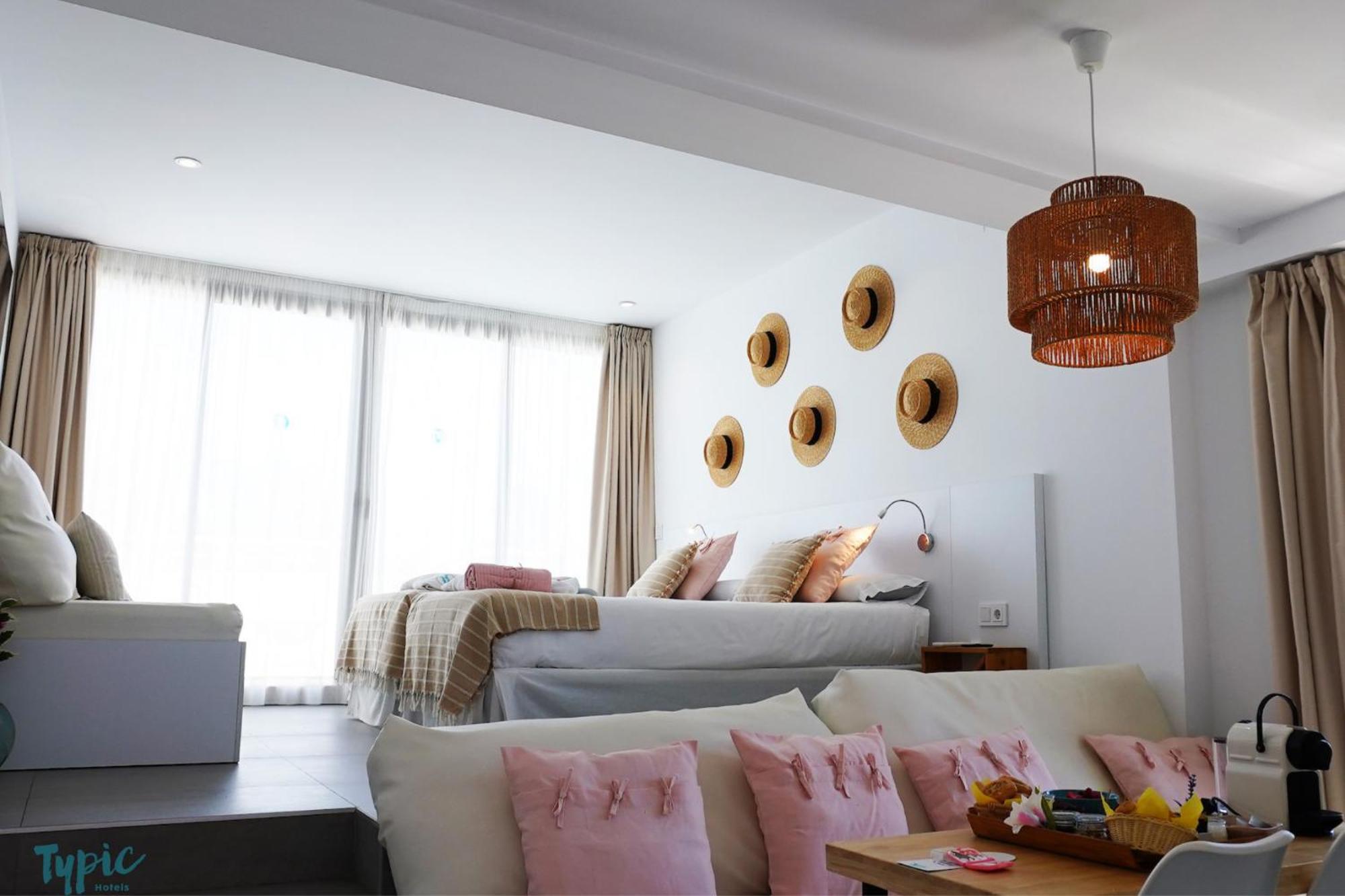Typic Marina Playa - Adults Only Aparthotel San Antonio  Exteriör bild