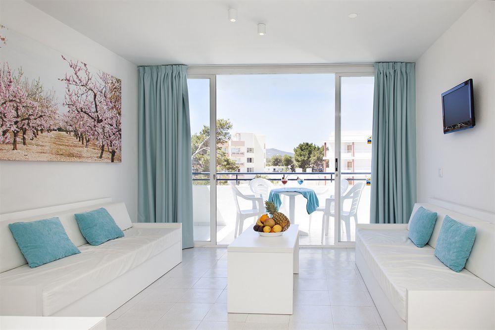 Typic Marina Playa - Adults Only Aparthotel San Antonio  Exteriör bild